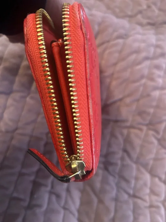 Gucci Coral-Red Embossed GG Zip Wallet - Picture 5 of 5